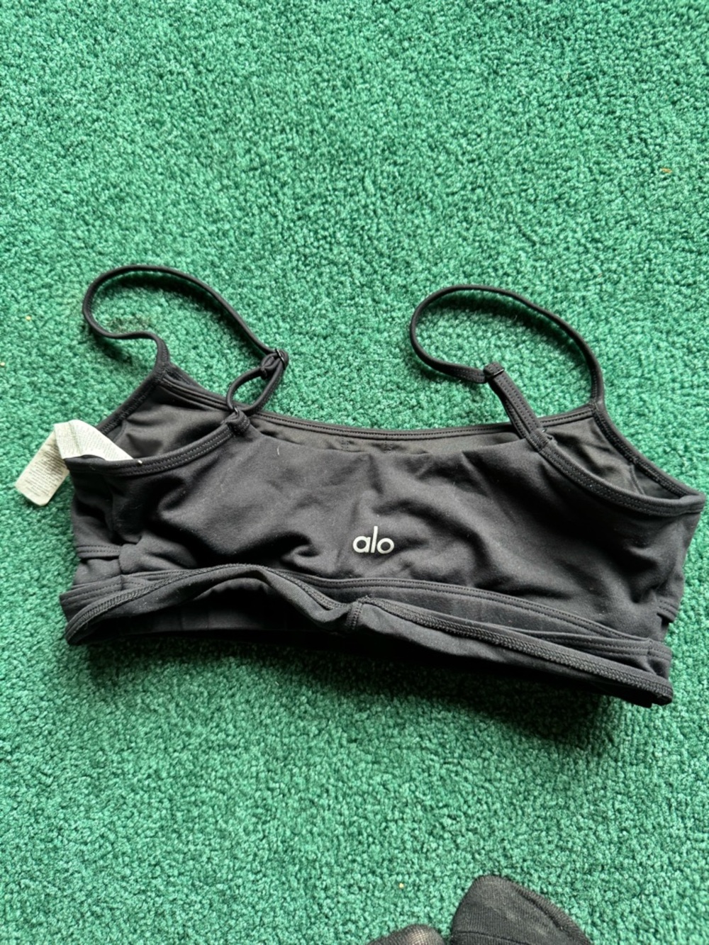 Alo Cross Bra - Picture 2 of 3